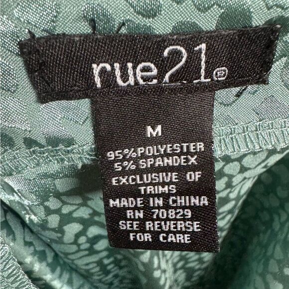 Sage green satin printed cowl neck slip dress size medium - Picture 4 of 4